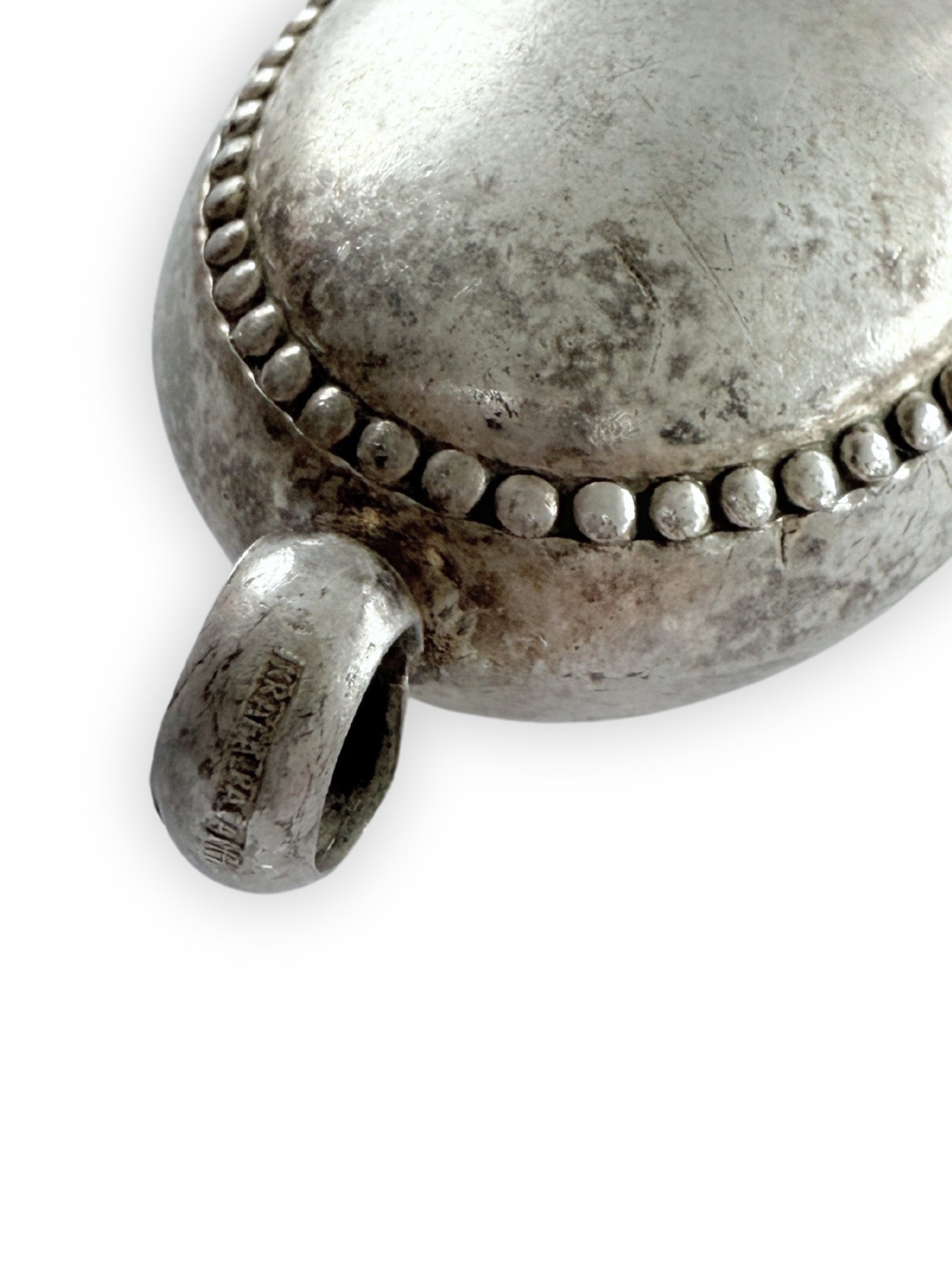Antike Babyrassel Anhänger Glocke aus Alpaca Silber um 1900