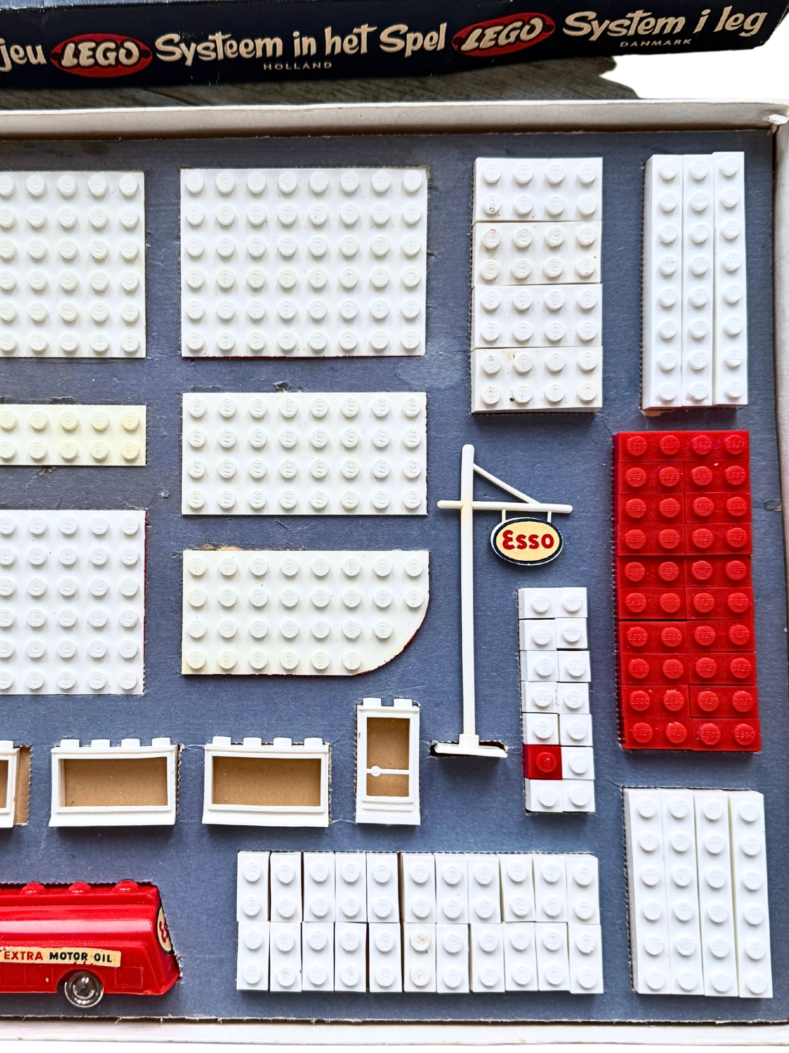 LEGO System Esso Filling Station Set 310 von 1958