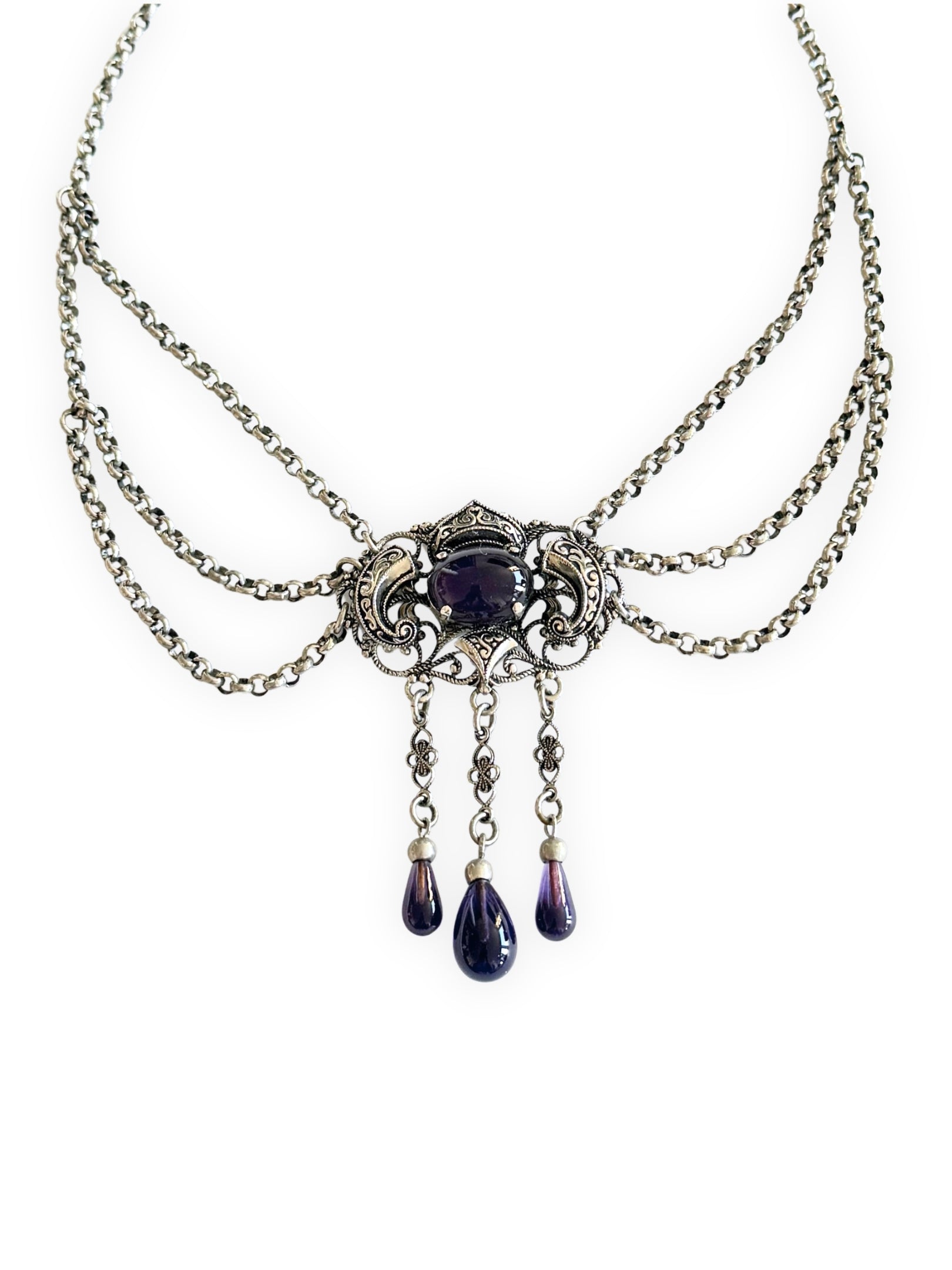 Historische Trachtenkette mit Amethyst-Cabochon und Tropfenanhängern
