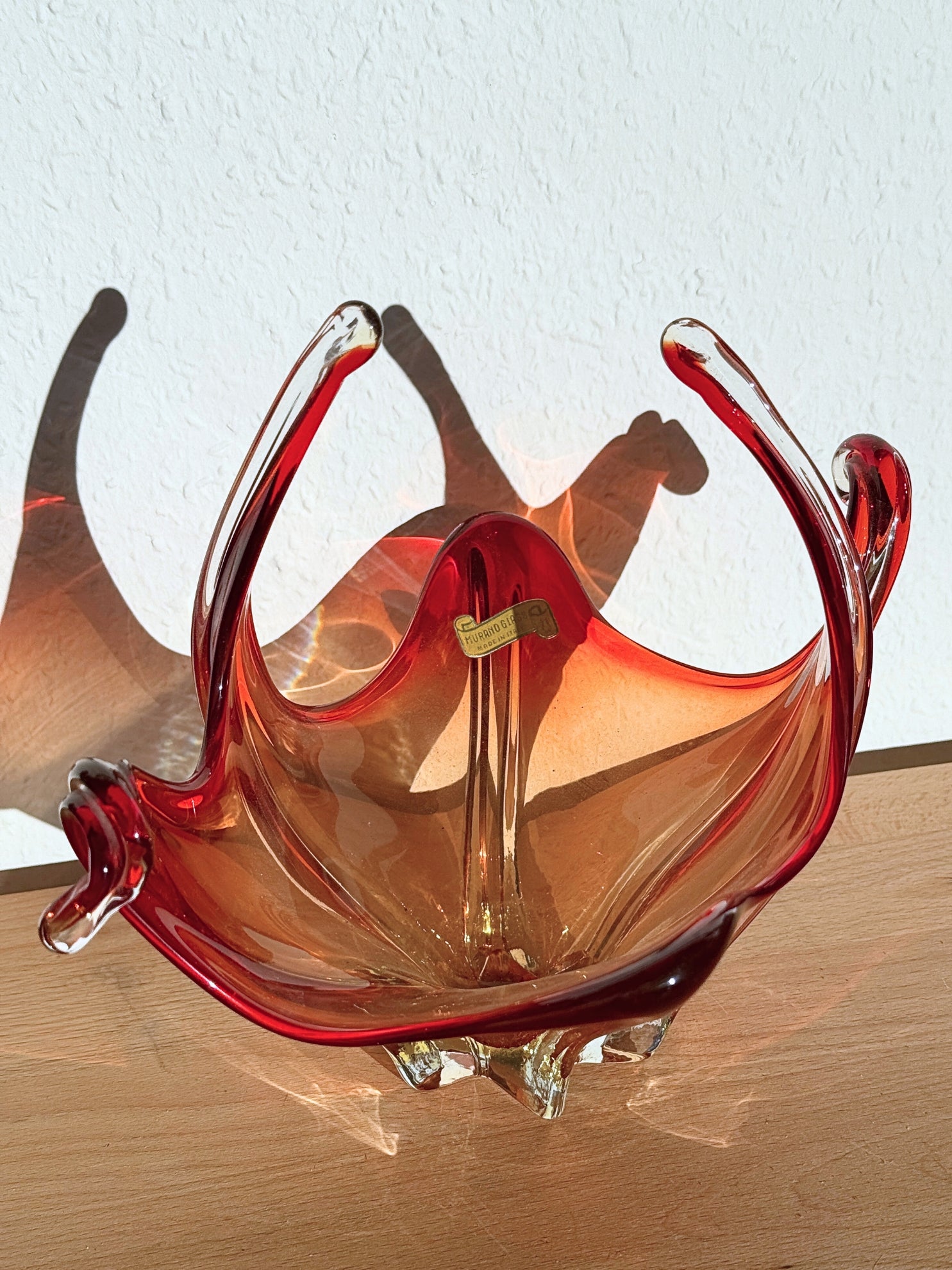 Italienische Mid-Century Zipfelschale von Murano Glassworks 1950er Rot