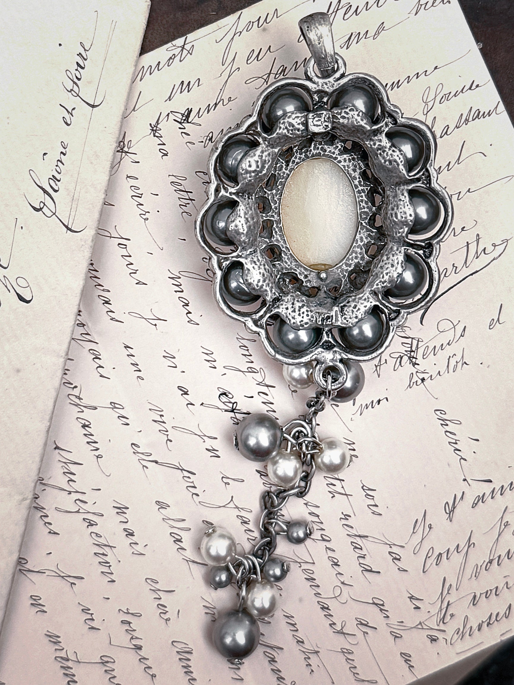 Historicist style pendant with cameo and pearls Victorian