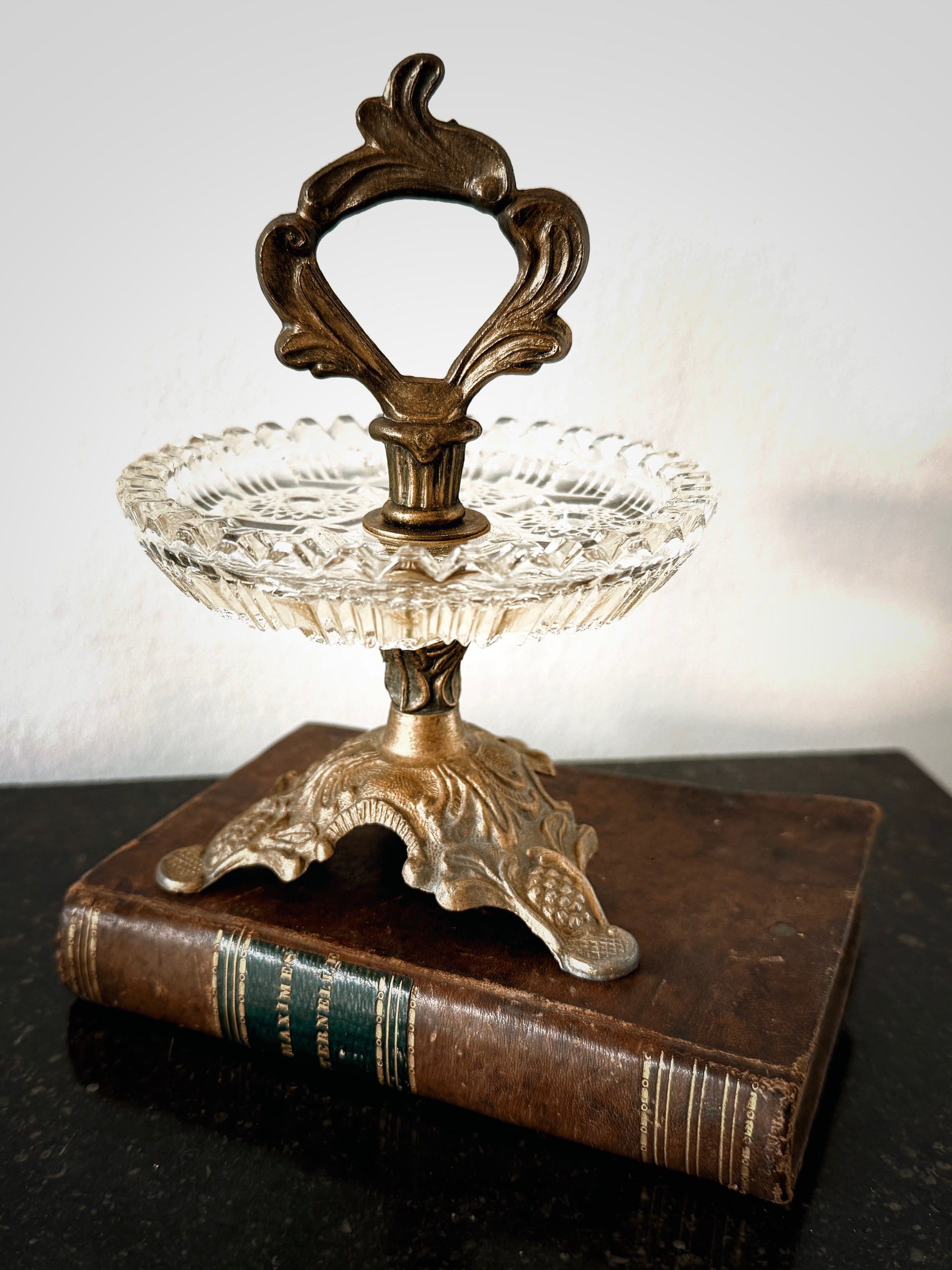 Small etagere made of antique brass