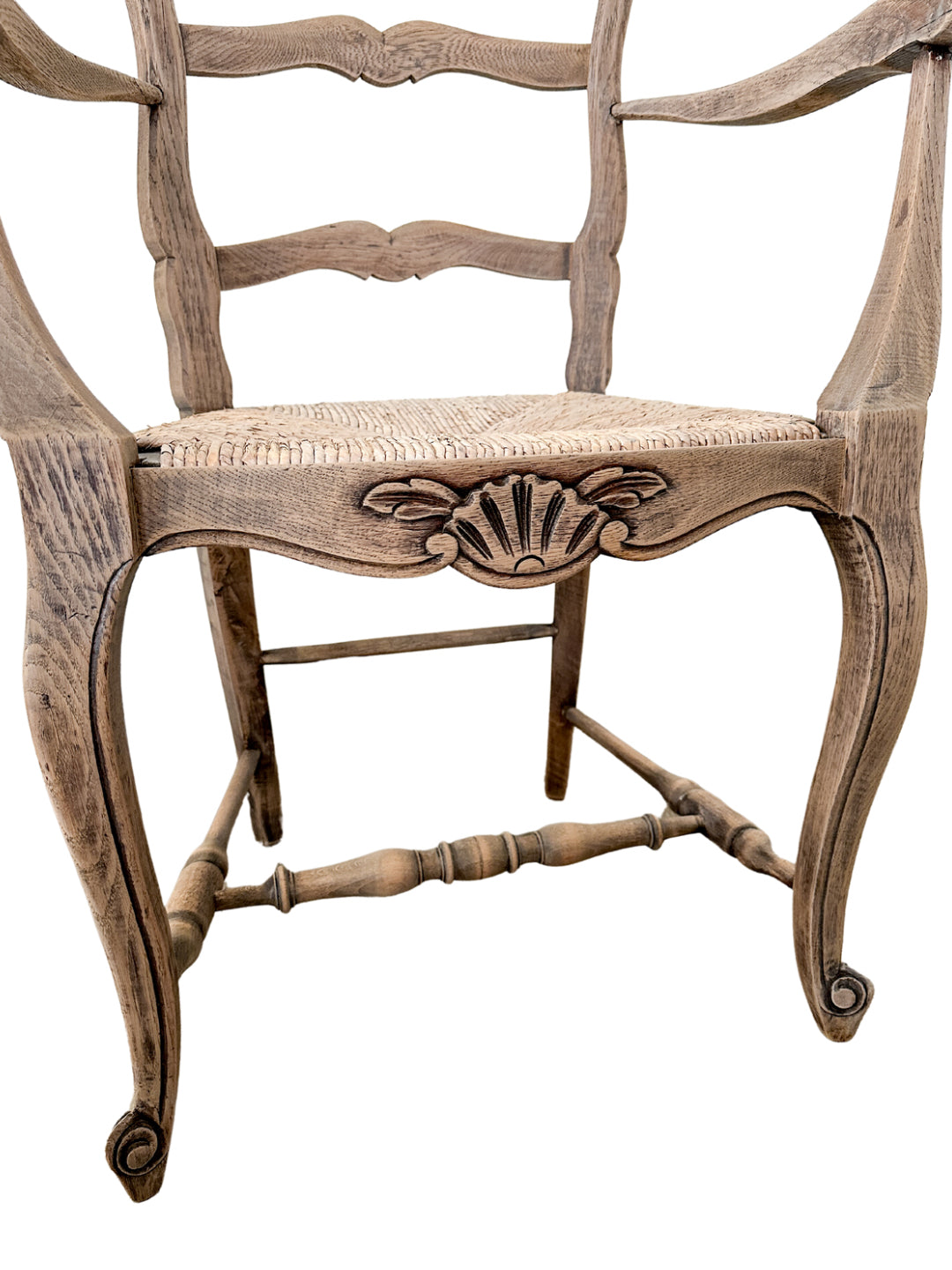 Antiker Stuhl im Landhausstil