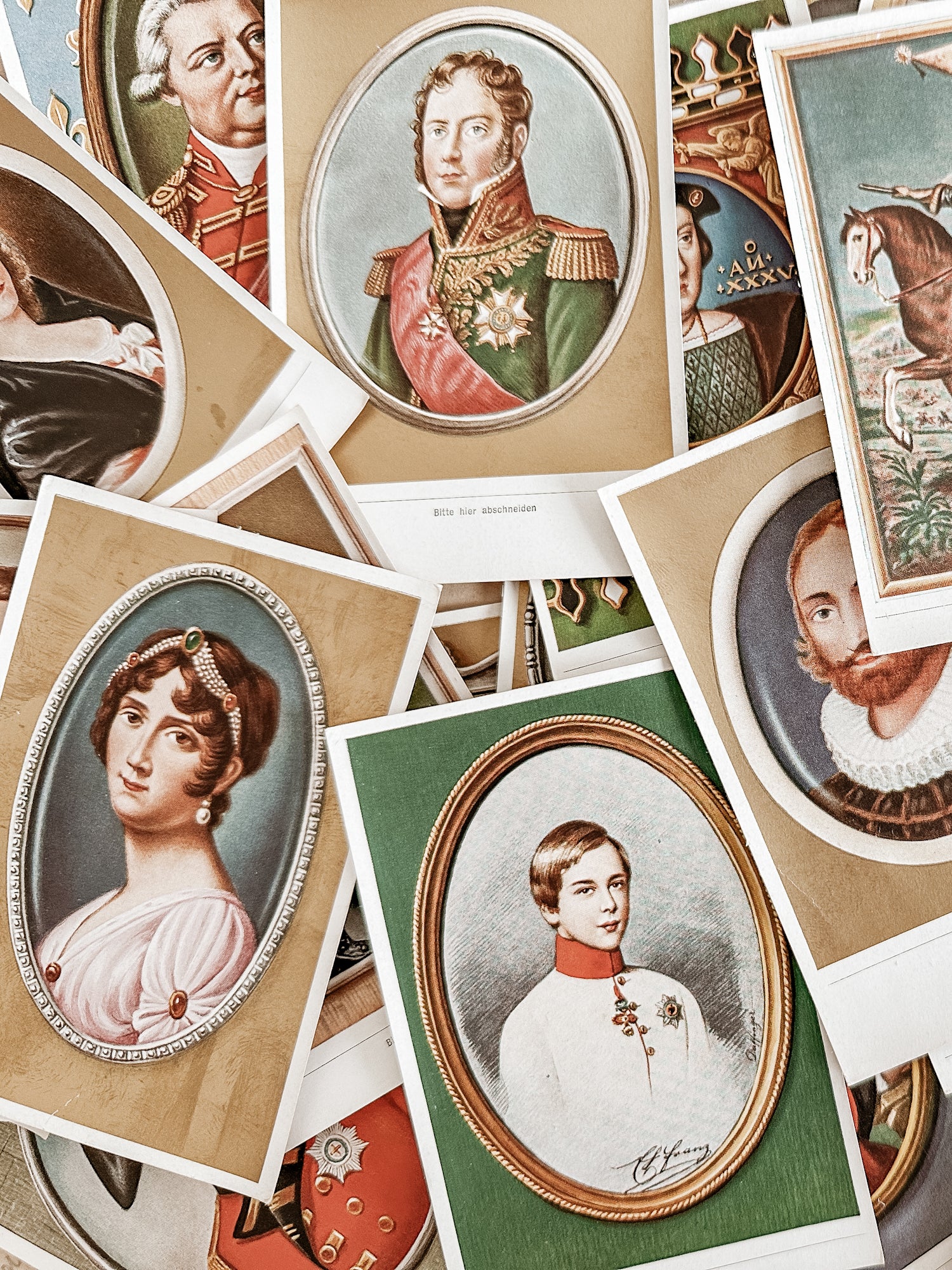 Cigarette Cards Portraits Junk Journal Kit 1933